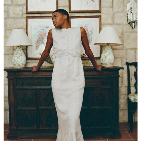 Coco Shop Antigua Sleveless Dress in Beige Linen - Picture 2 of 3